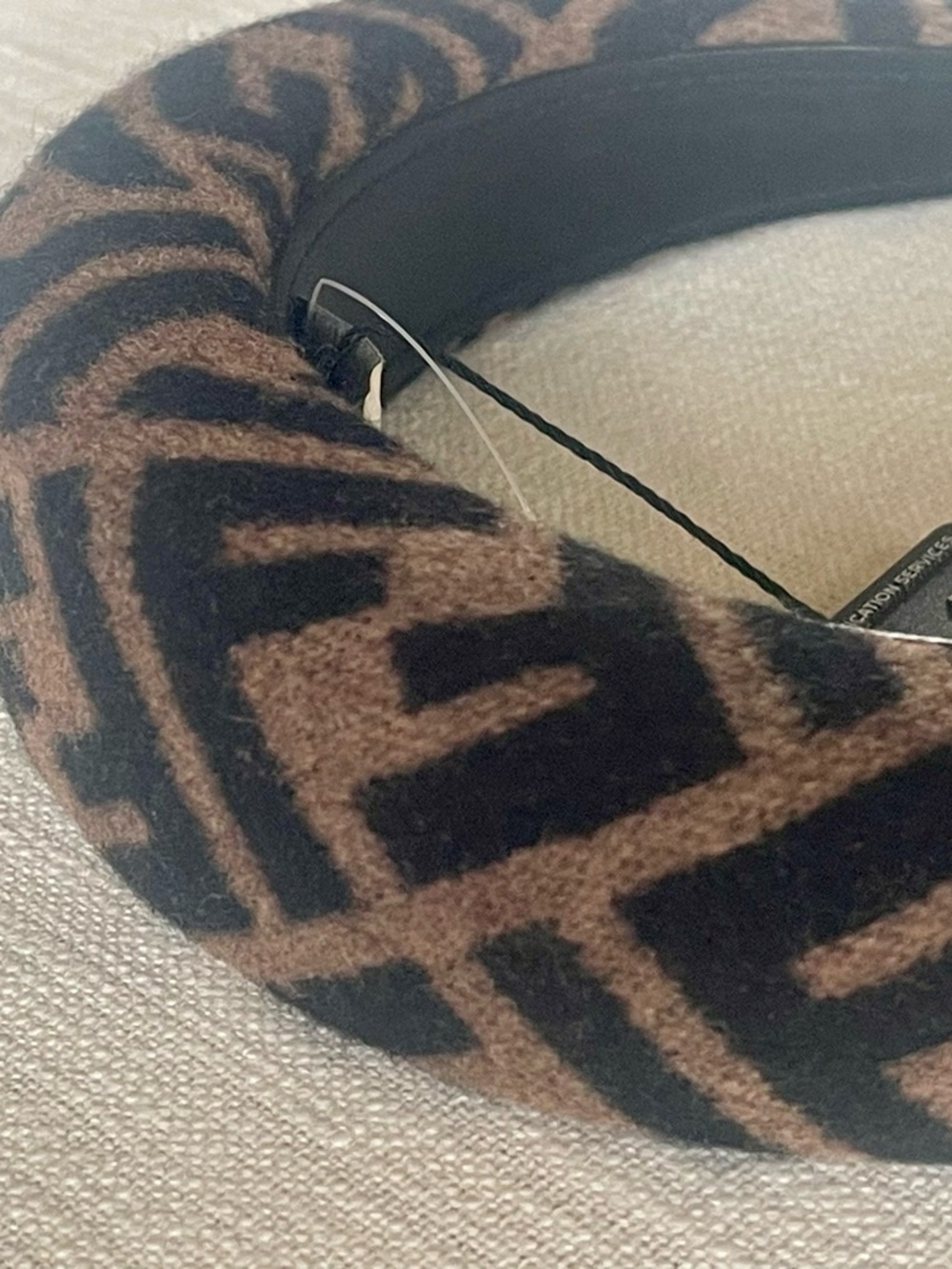 NWOT FENDI ICONIC FF ZUCCA LOGO PATTERN HEADBAND - Picture 3 of 9